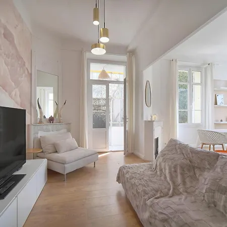 Sublime Luxe T3 Incroyable Jardin Plein Coeur Apartment